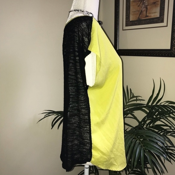 2/$15 One Clothing Short Cap Sleeve Top L - Picture 4 of 7